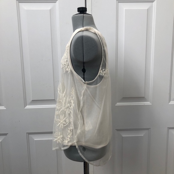 American Eagle Cream Embroidered Floral Tank Top | Size XS - Picture 3 of 8